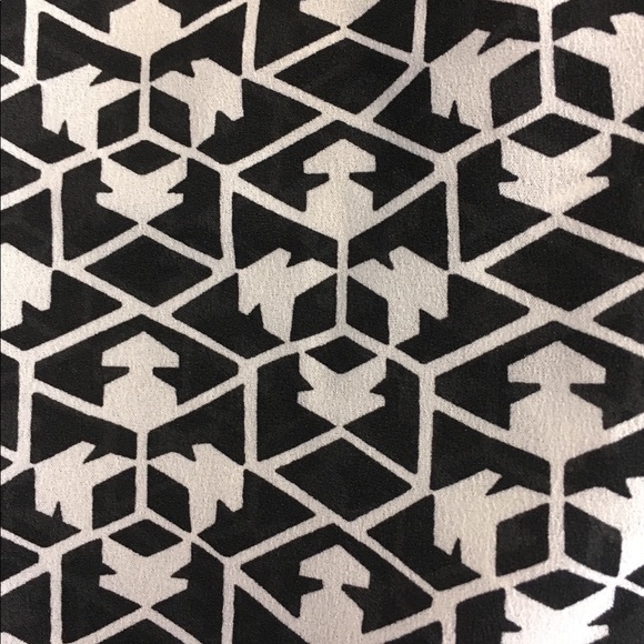 J. Crew Patterned Blouse in XS Petite - Picture 7 of 7